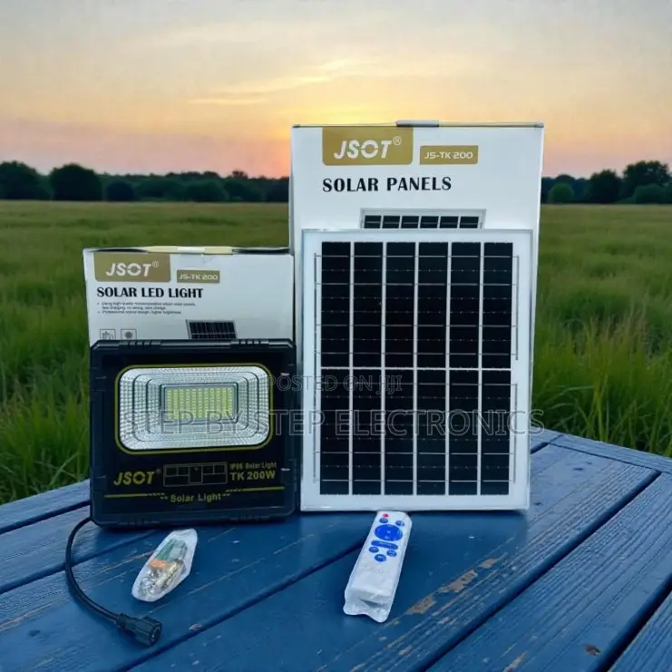 Maintenance-Free Ip66 200w Watts High Power Led Solar Flood Light