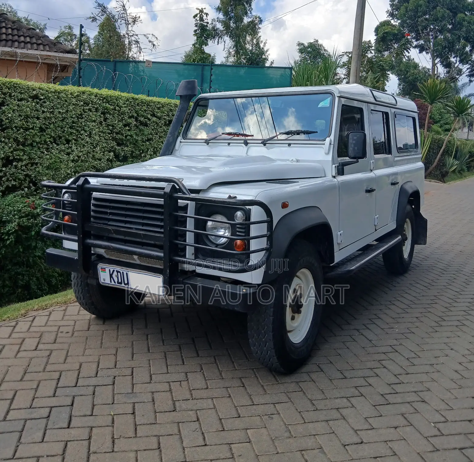 Land Rover Defender 2014 White