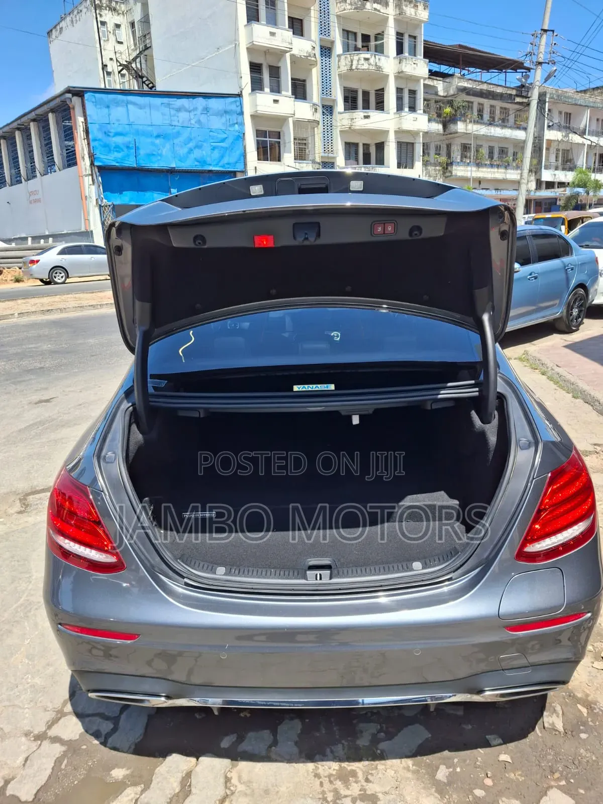 Mercedes-Benz E350e 2019 Gray