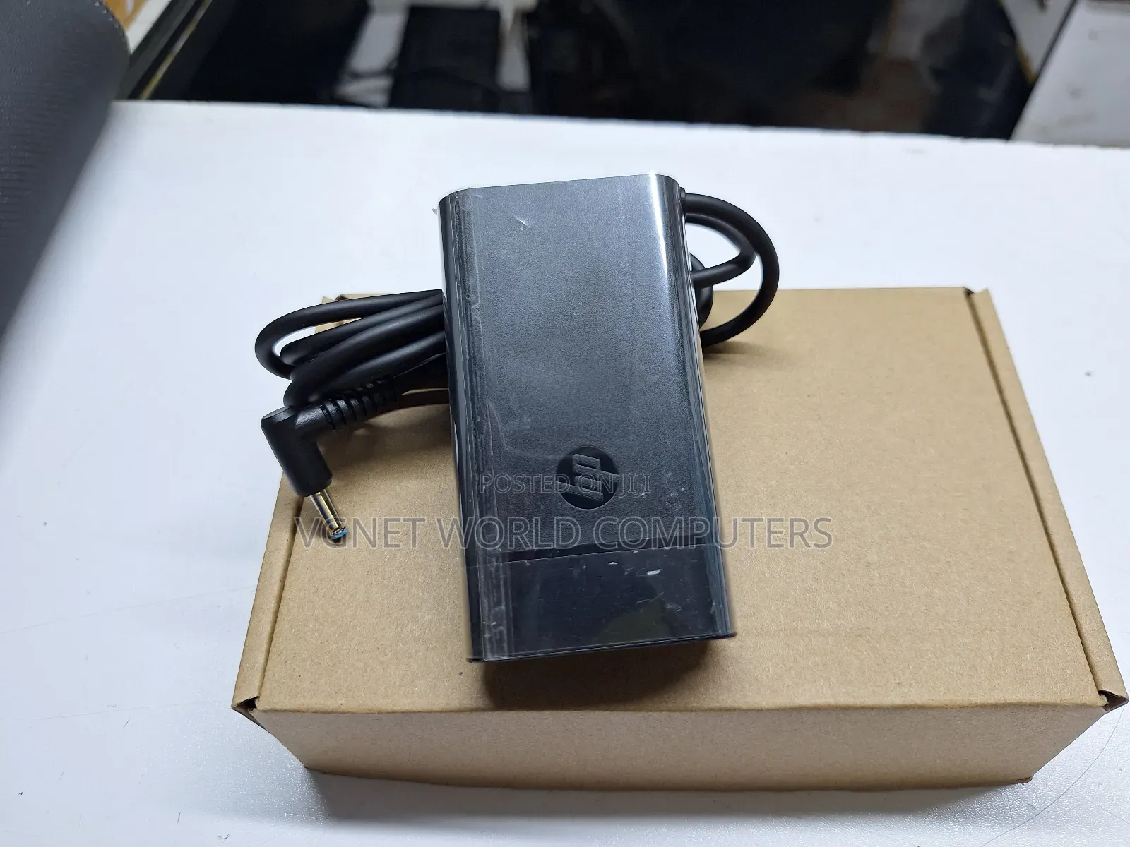 Original HP Blue Pin Laptop Charger 20v by 3.25a 65watts
