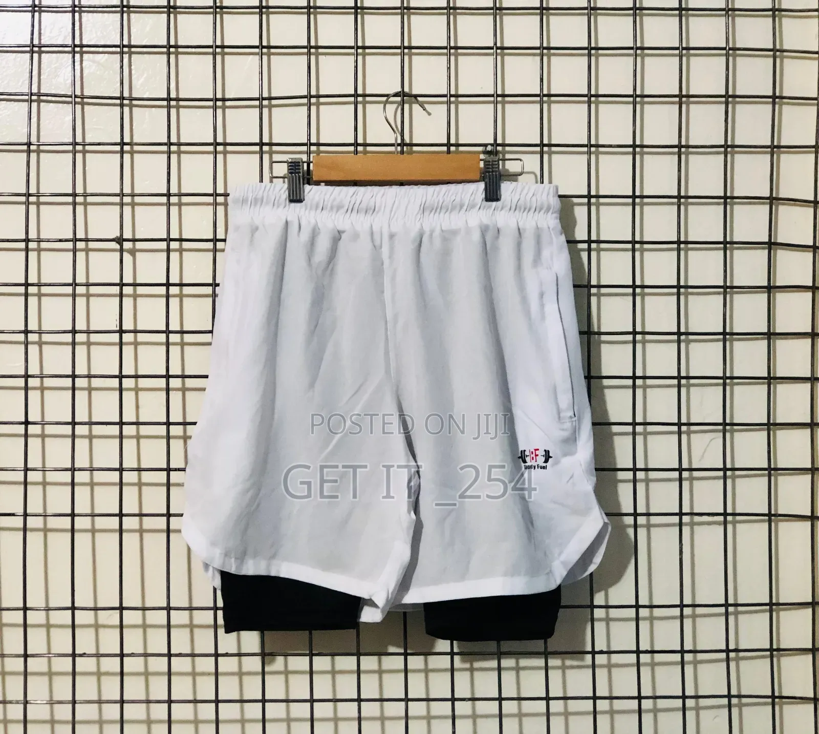 Short Whit Tight