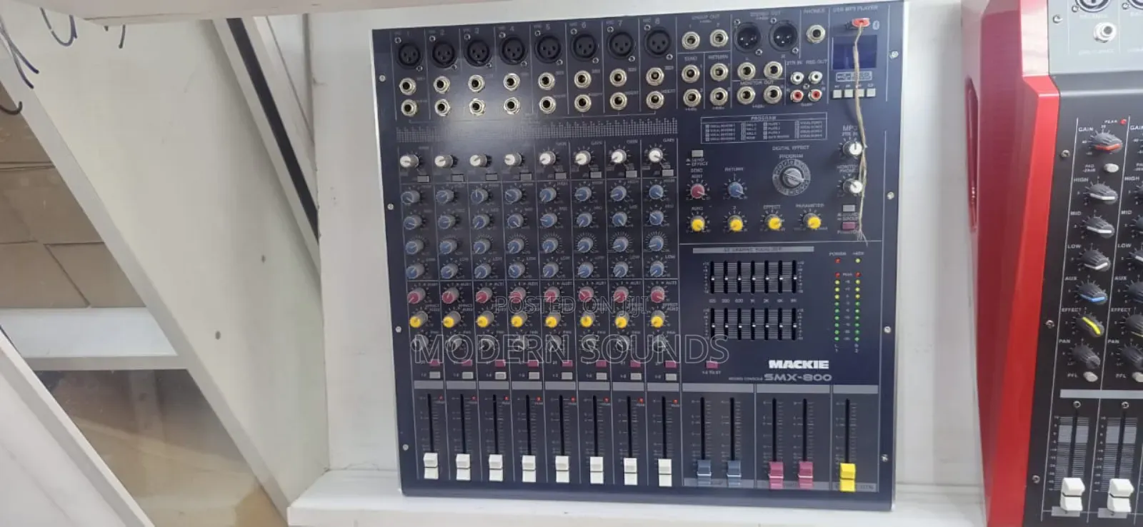 Mackie 8 Channel Plain Mixer