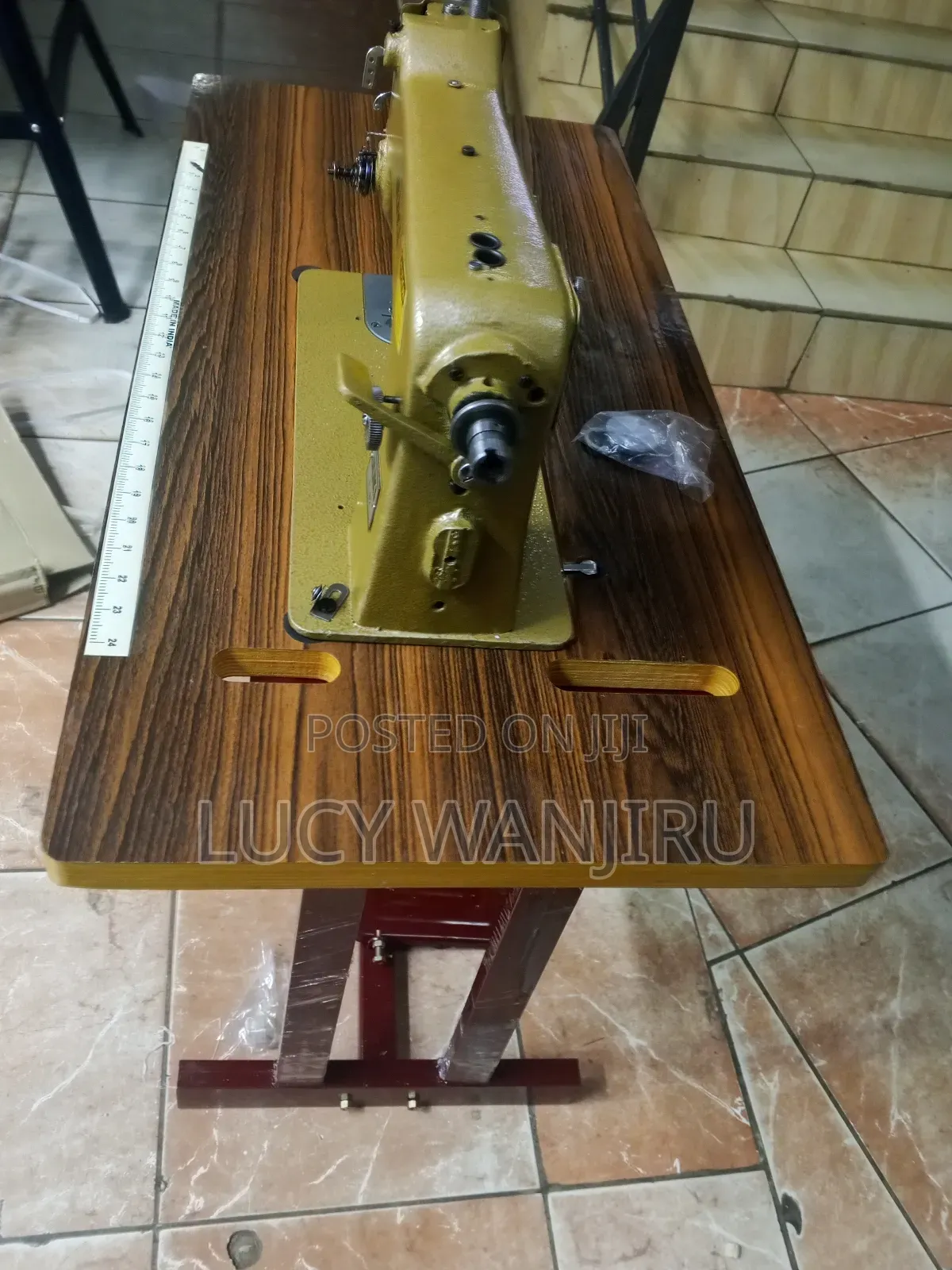 Well Performing Juki Sewing Machine With Imported Table