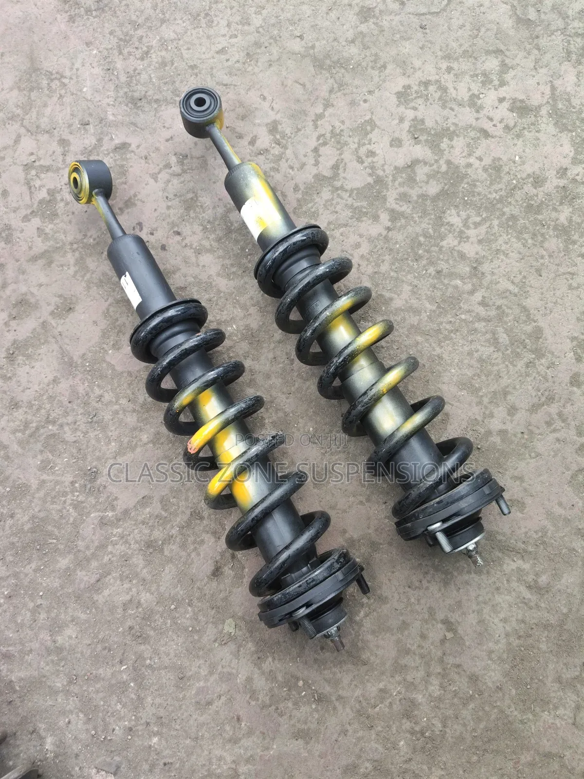 Toyota Hilux Front Shocks
