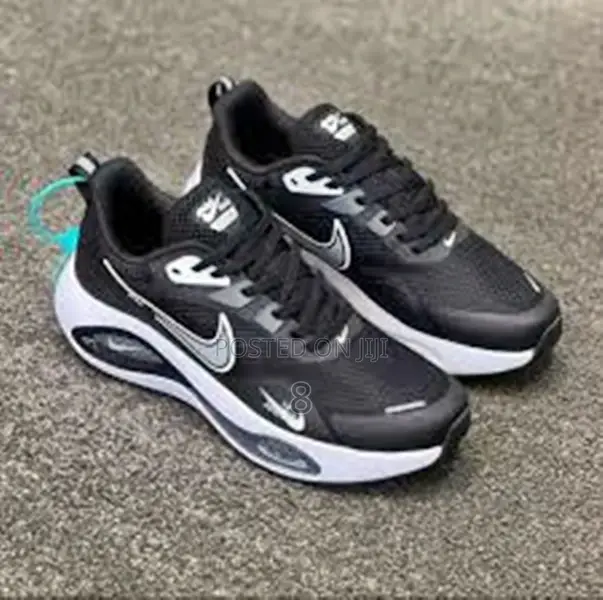 Nike Air Zoom Trainers – Durable, Stylish Athletic Fit