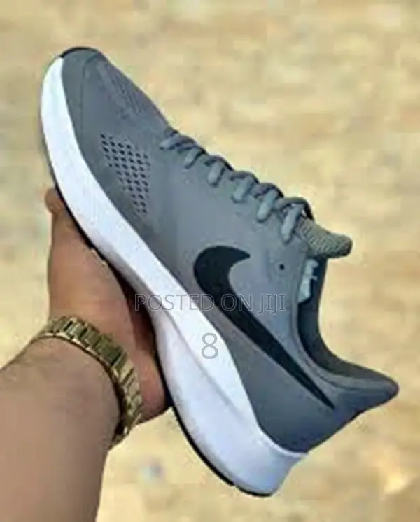Nike Air Zoom Performance Shoes – Responsive Cushioning