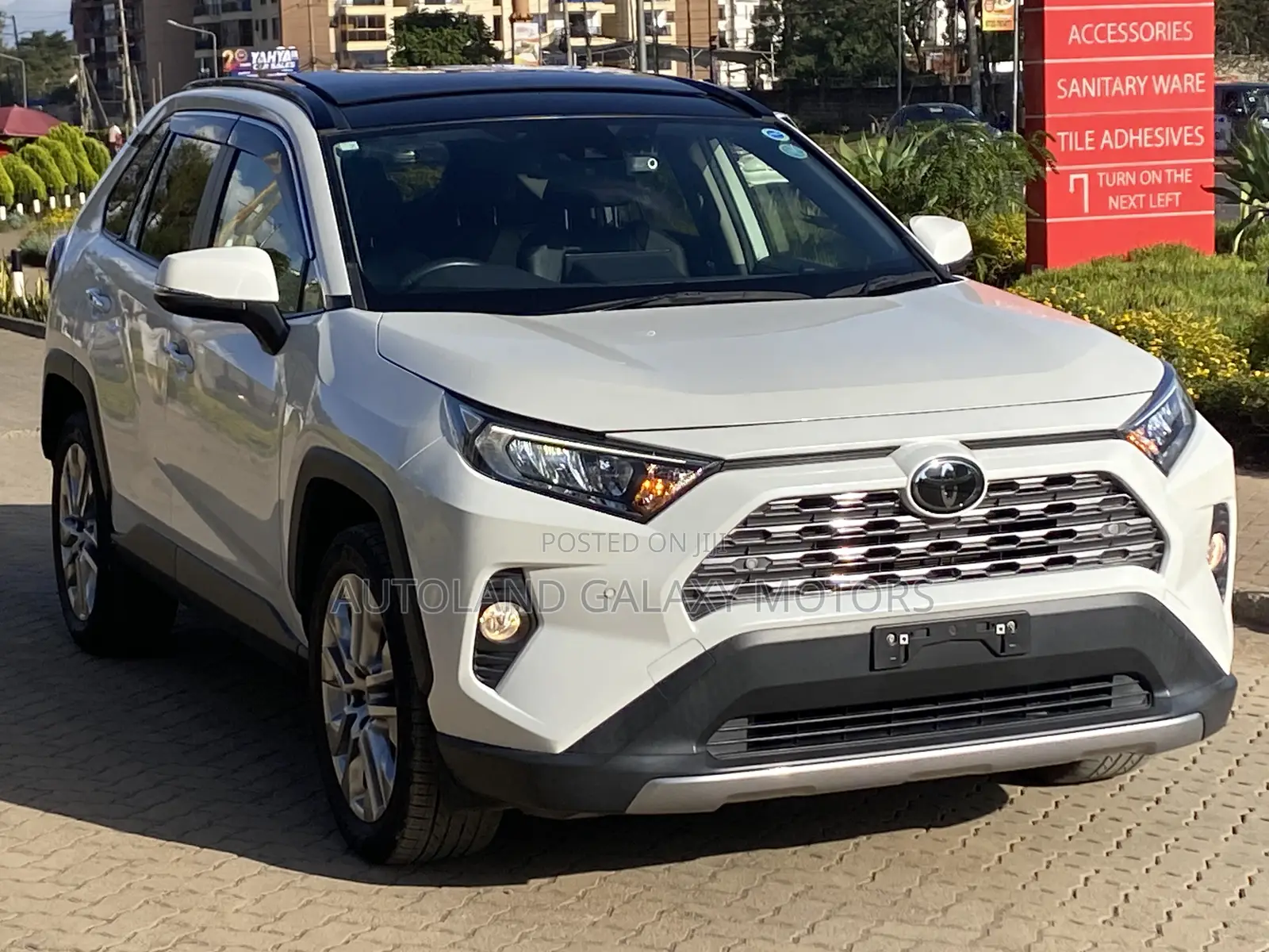 Toyota RAV4 2020 White