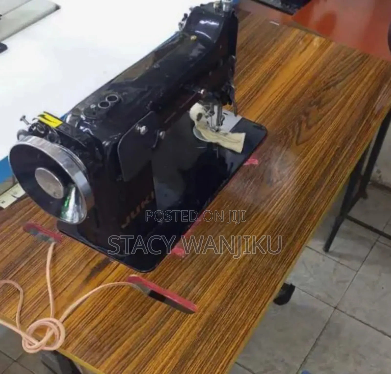 Juki Sewing Machine With Local Table