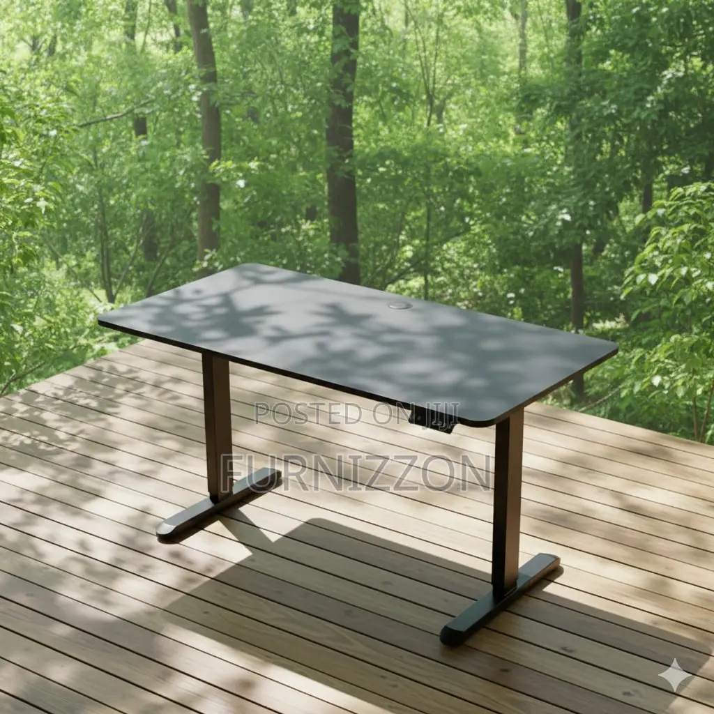Modern Electric Adjustable Table – Work Study Friendly