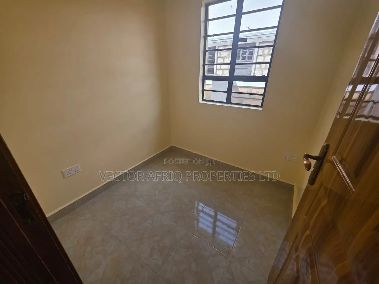 3bdrm Bungalow in Mata for sale