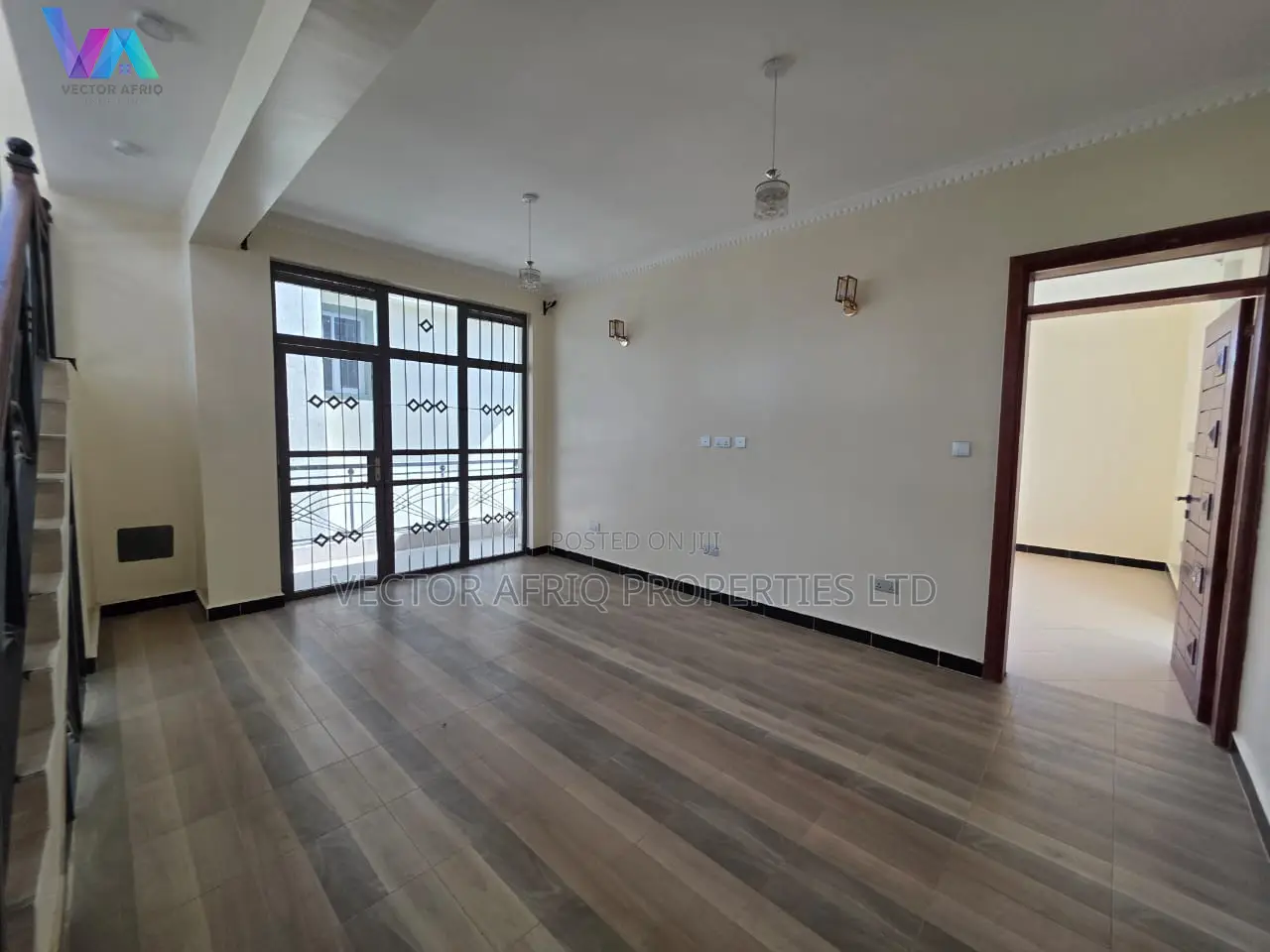 5bdrm House in Katani for sale