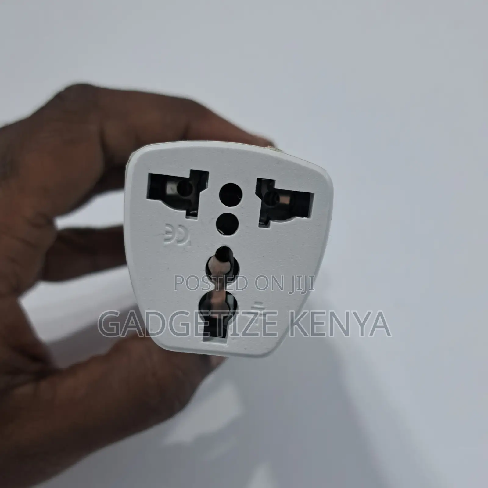 Iec Type G Universal Ac Power Plug Travel Adapter (Bs 1363)