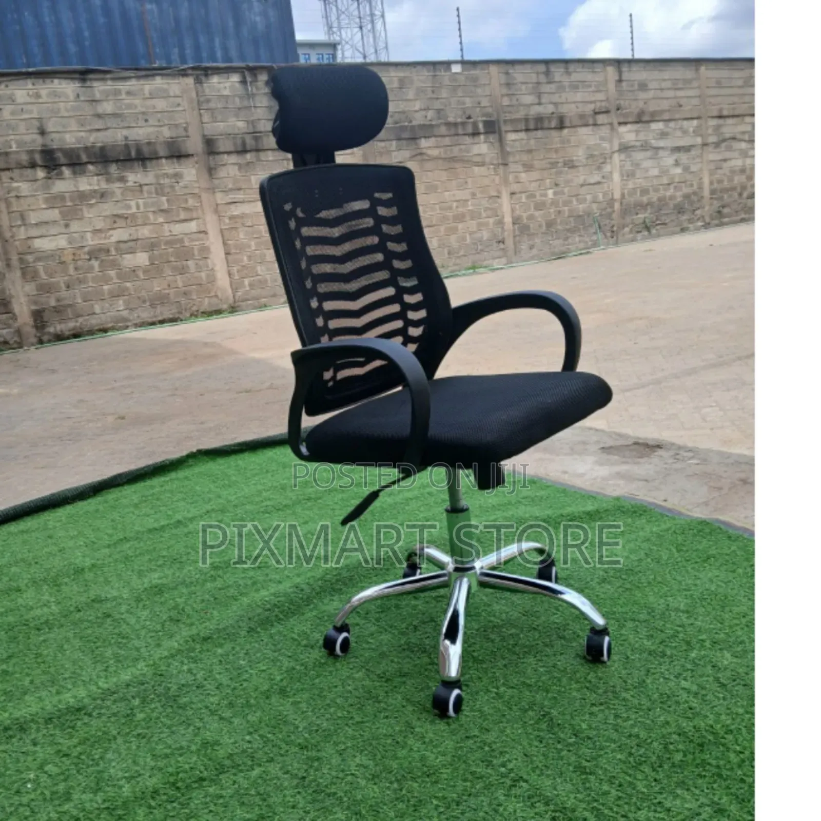 Breathable Secretarial Chair With Lumbar and Head Comfort