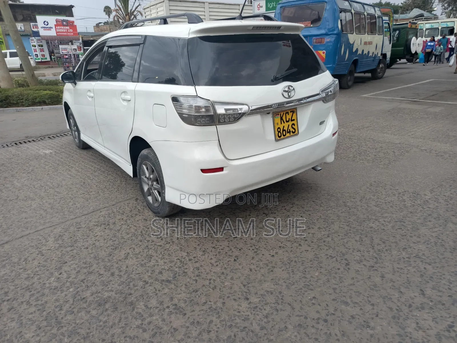 Toyota Wish 2013 White