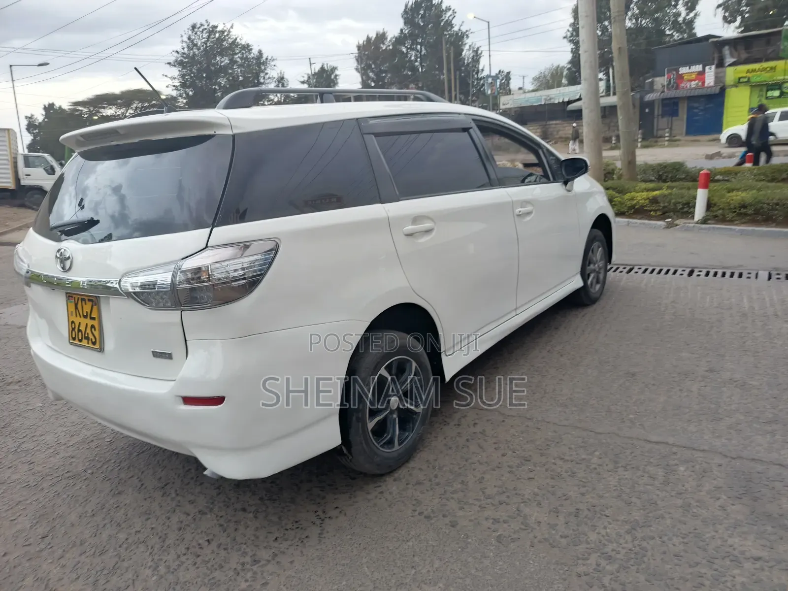 Toyota Wish 2013 White
