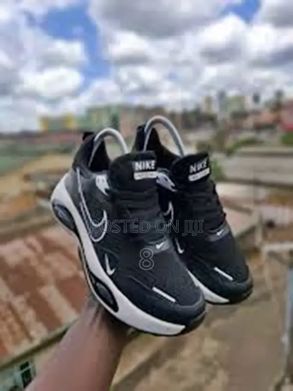 Nike Air Zoom Speed Cushion Running Sneakers