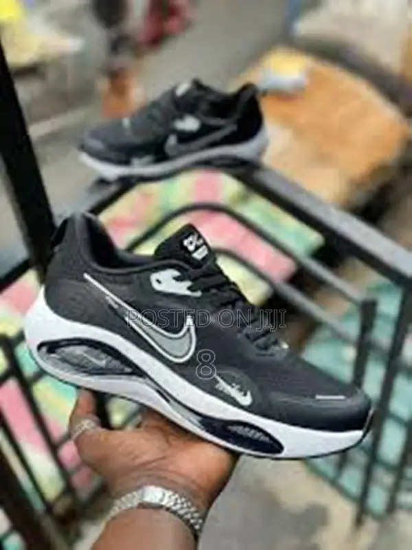 Nike Air Zoom Velocity Running Shoes