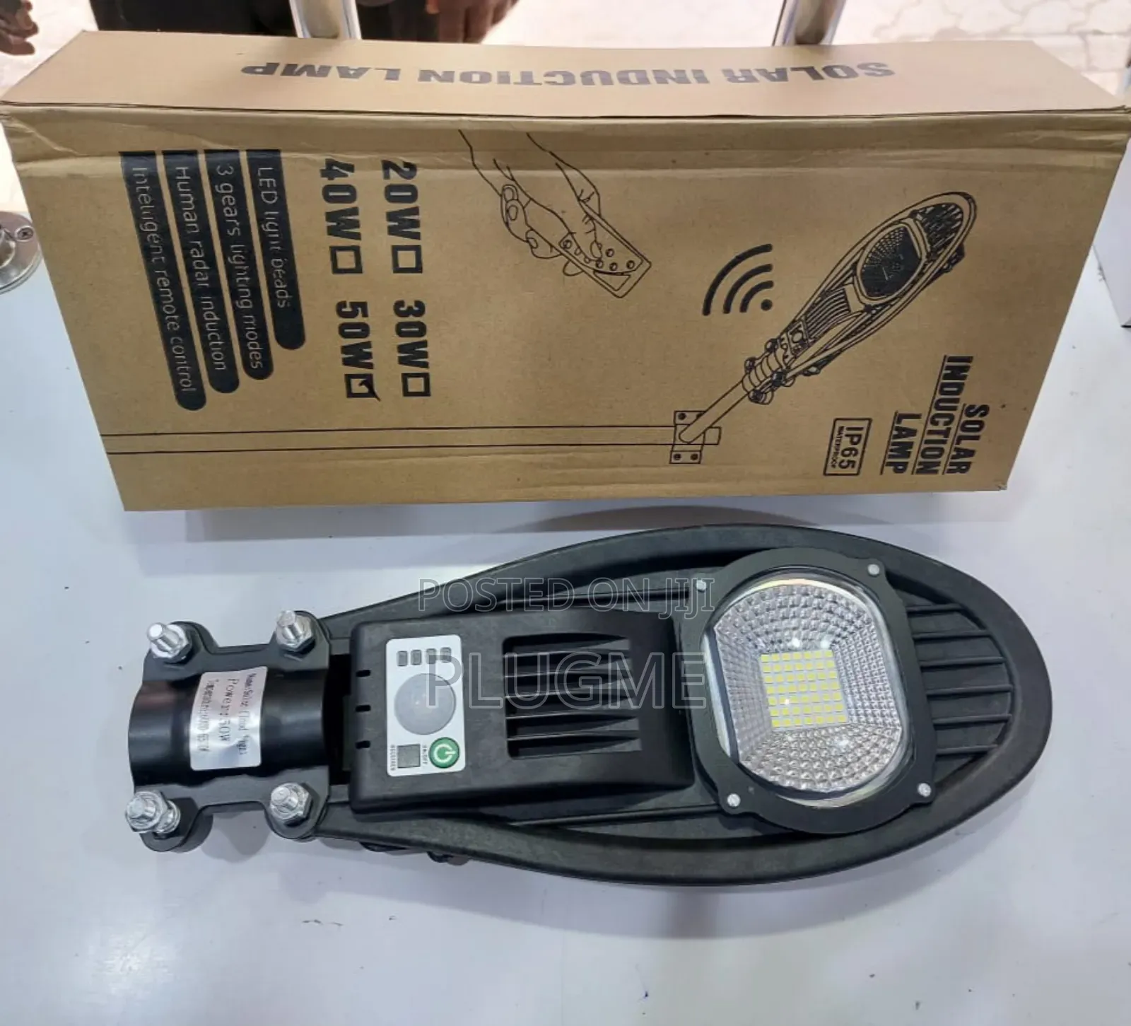Oval Solar Floodlight With Motion Sensor 50w S624