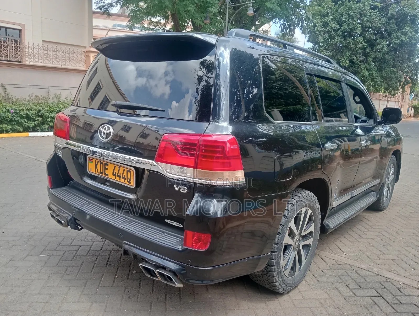 Toyota Land Cruiser 2016 Black