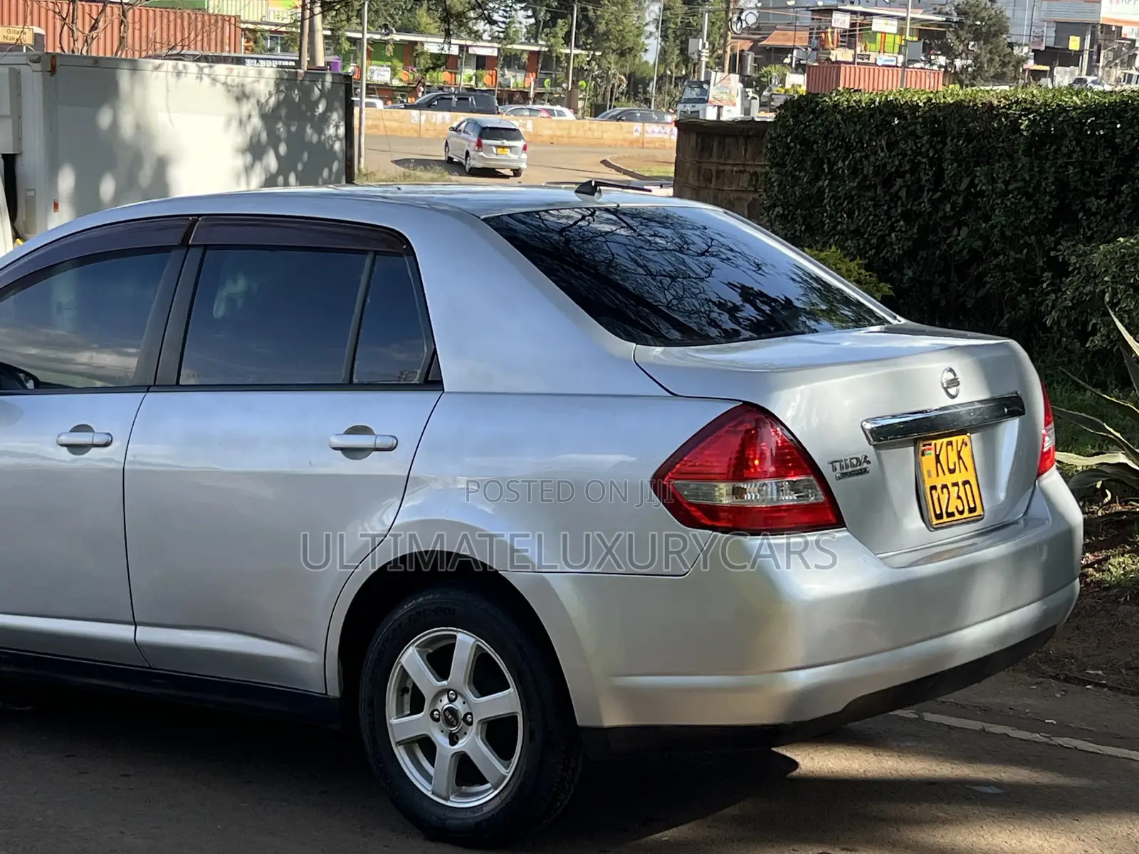 Nissan Tiida 1.5L 16V 2011 Silver