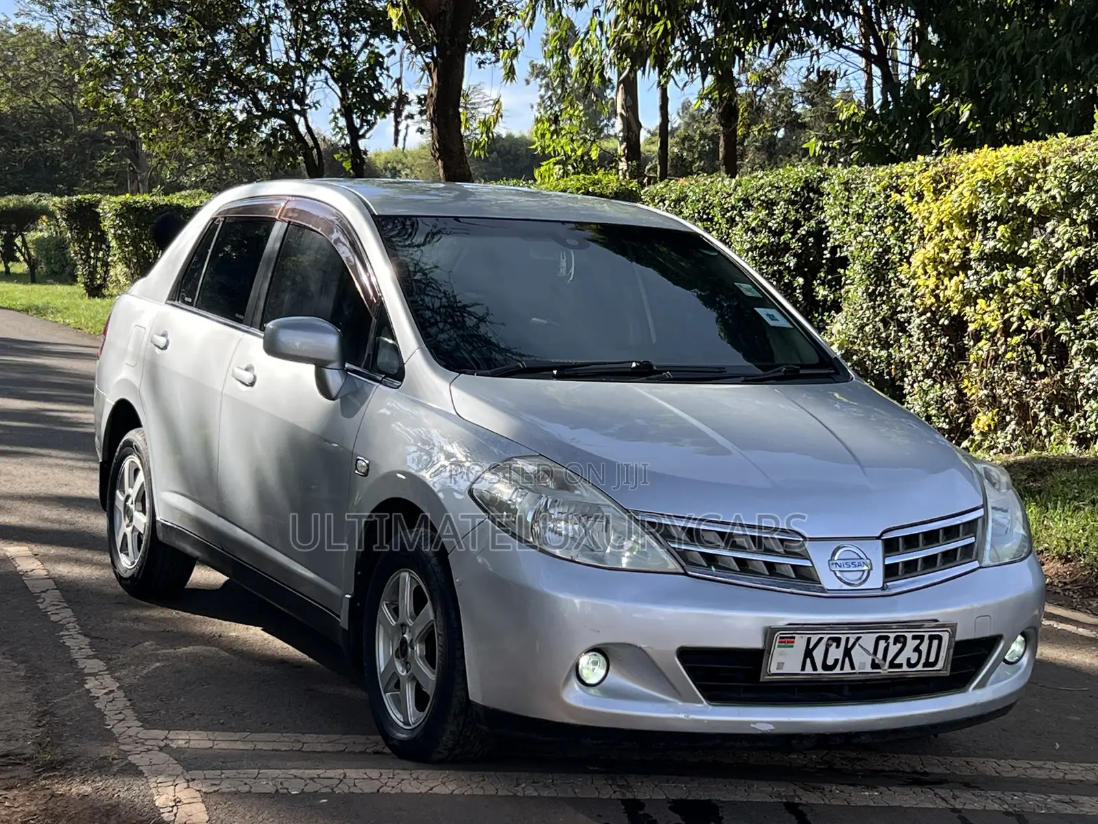 Nissan Tiida 1.5L 16V 2011 Silver