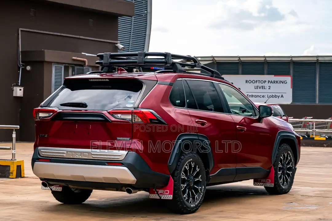 Toyota RAV4 2019 Maroon