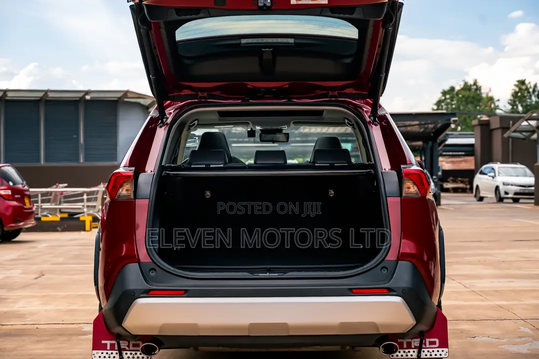 Toyota RAV4 2019 Maroon