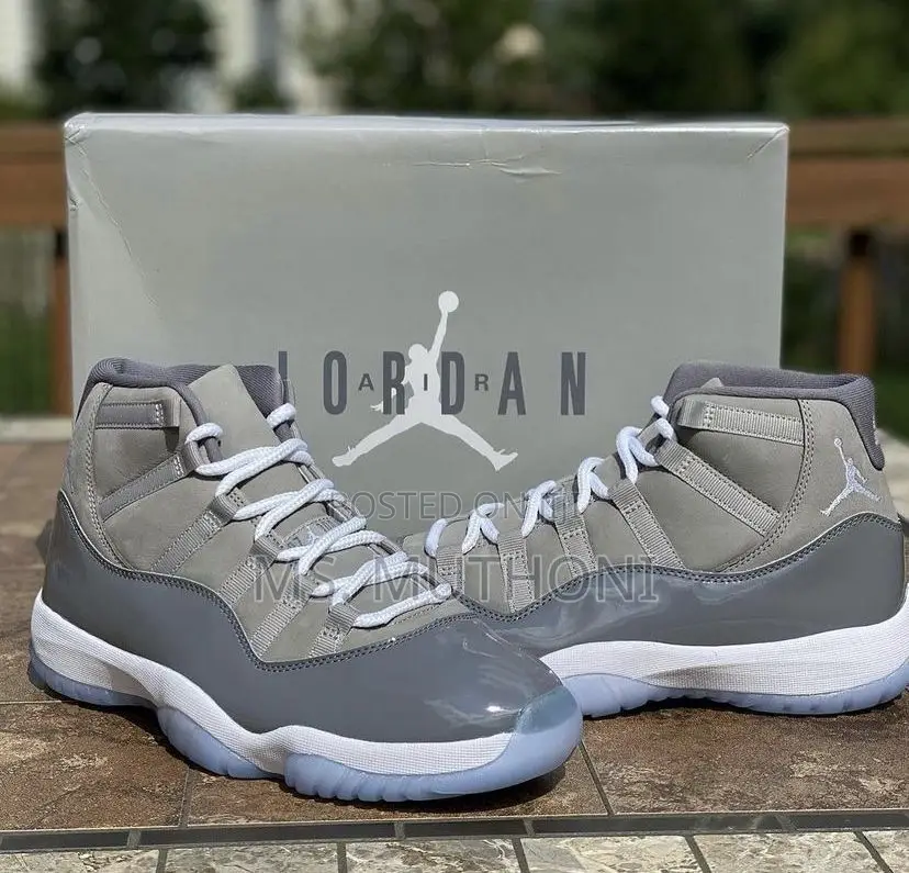 Jordan Air Jordan 11 Retro Sneakers Gamna Blue , Bred ,Cool Gray