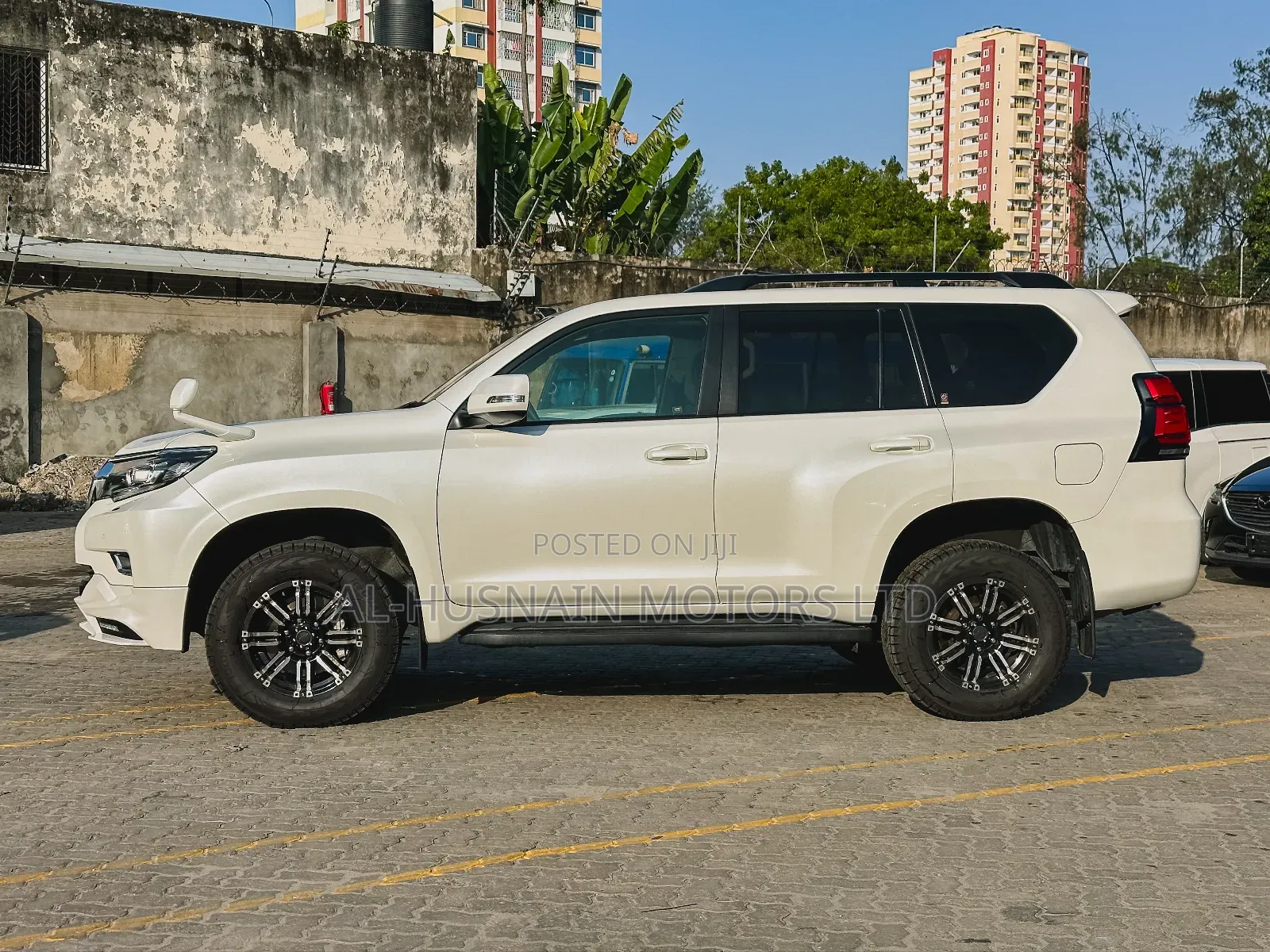 Toyota Land Cruiser Prado 2.7 2019 White