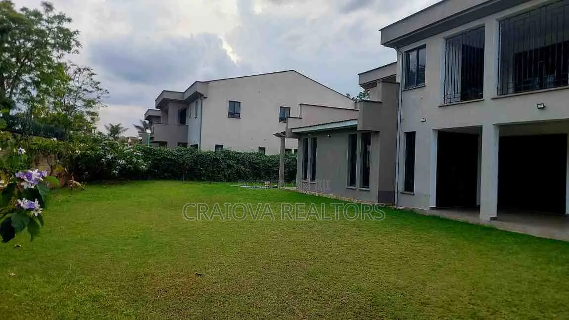 6bdrm Villa in Lavington for sale