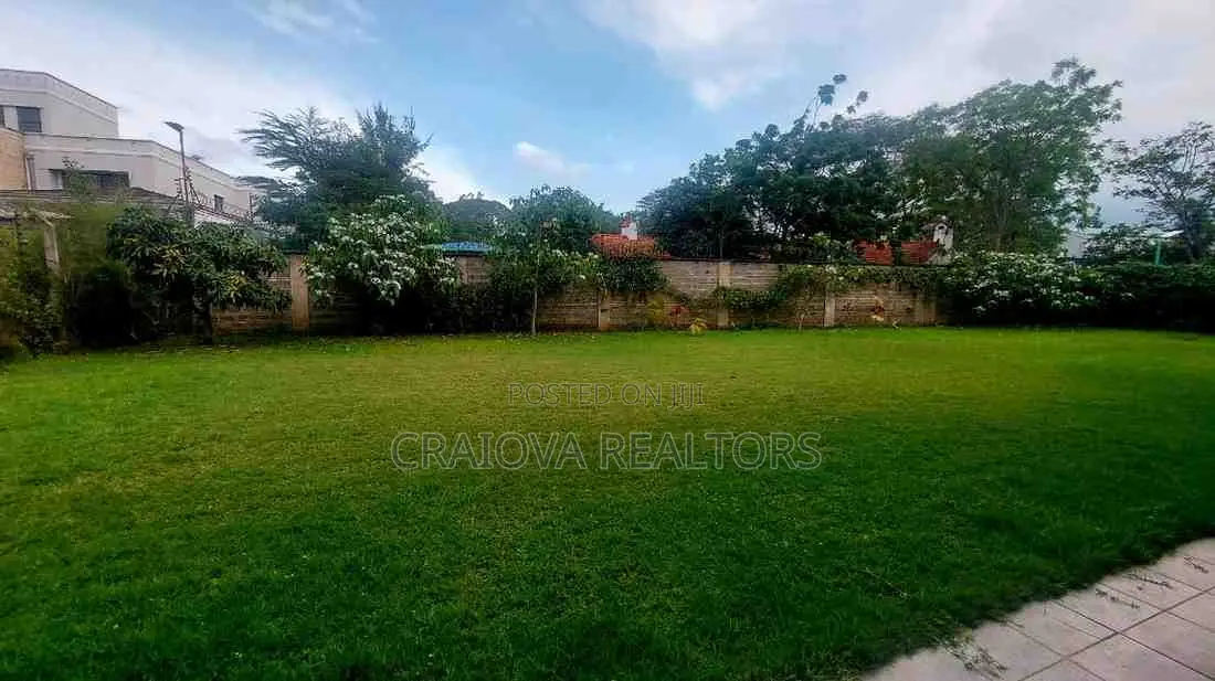 6bdrm Villa in Lavington for sale