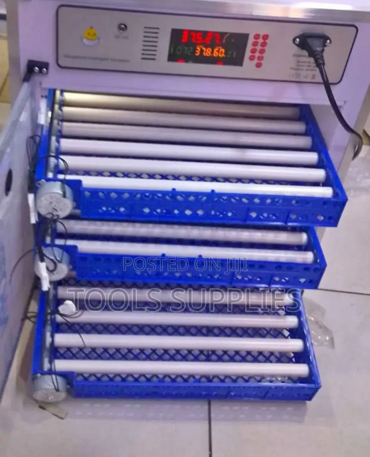 Eggs Incubator/204 Eggs Incubator