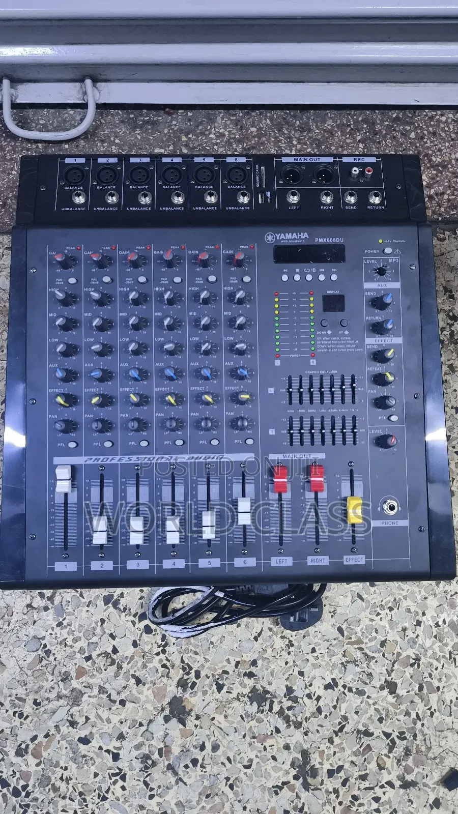 Yamaha 6 Channel Mixer