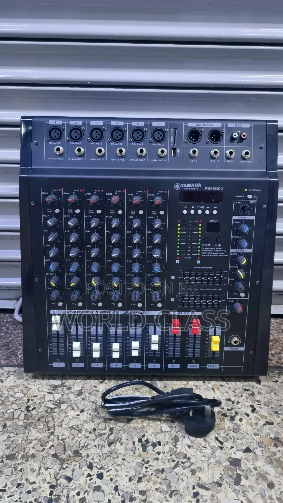 Heavy Duty Yamaha 6 Channel Mixer