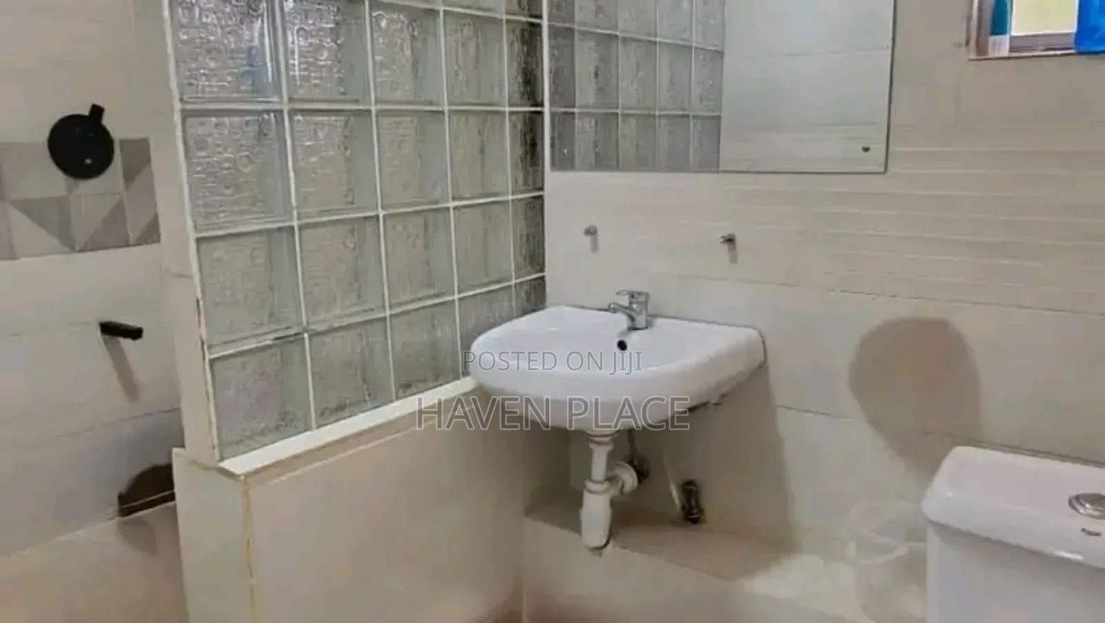 Airbnb: A Beautiful 2-Bedroom Apartment