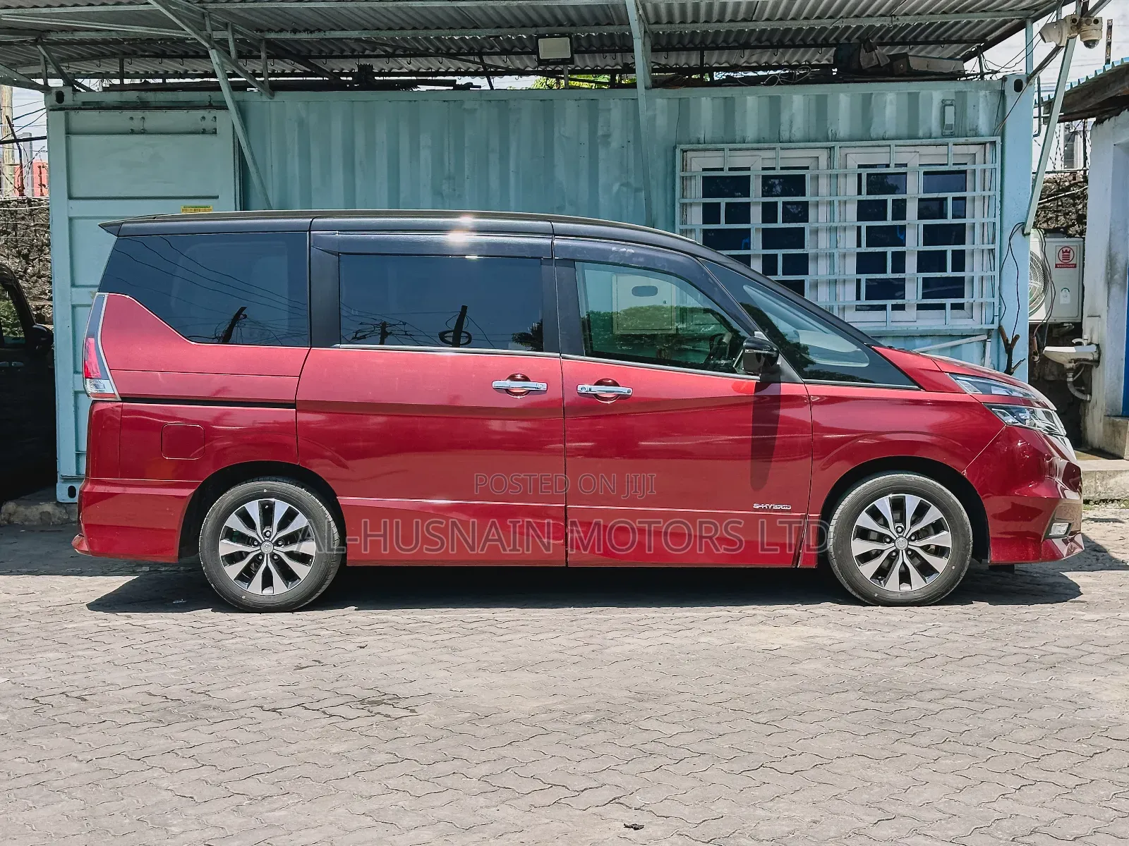 Nissan Serena 2018 Red