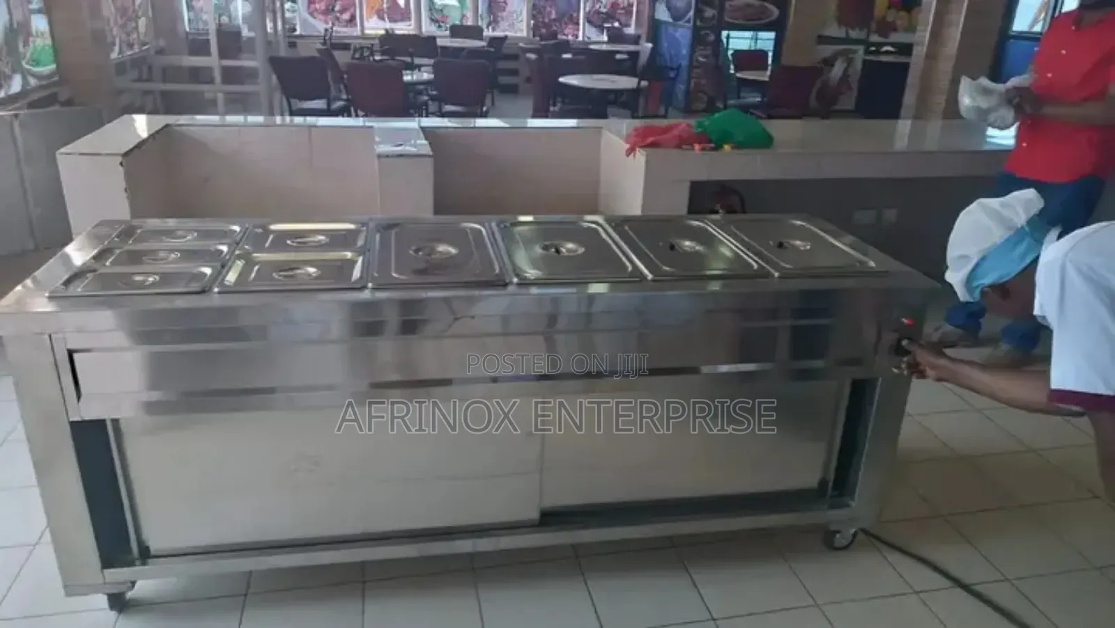 Stainless Steel Body Trolley With a Dome