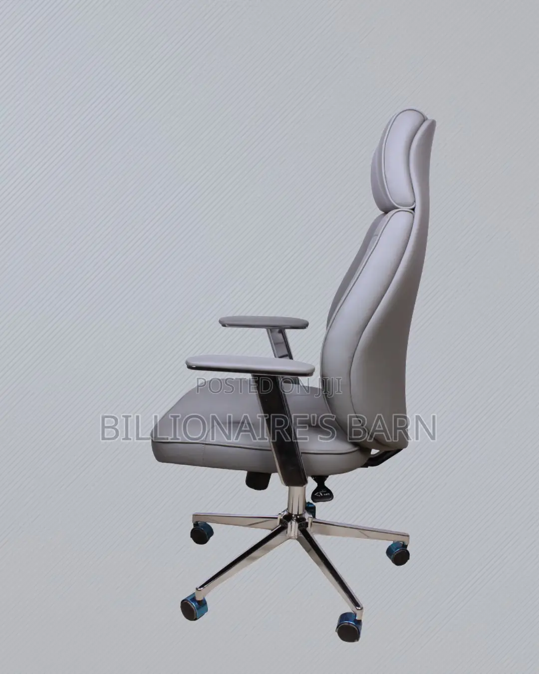 Grey Executive Office Chair |Quiet Movement That Won’T Annoy Your Team