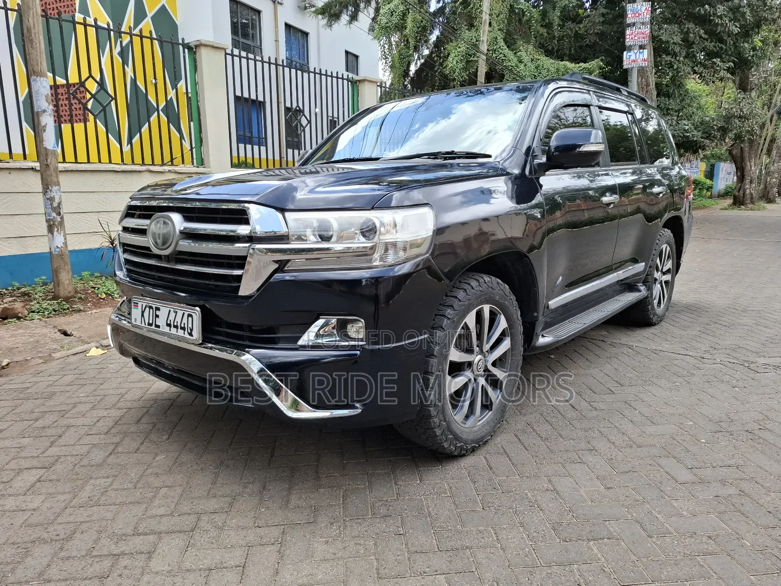 Toyota Land Cruiser 4.6 V8 ZX 2016 Black
