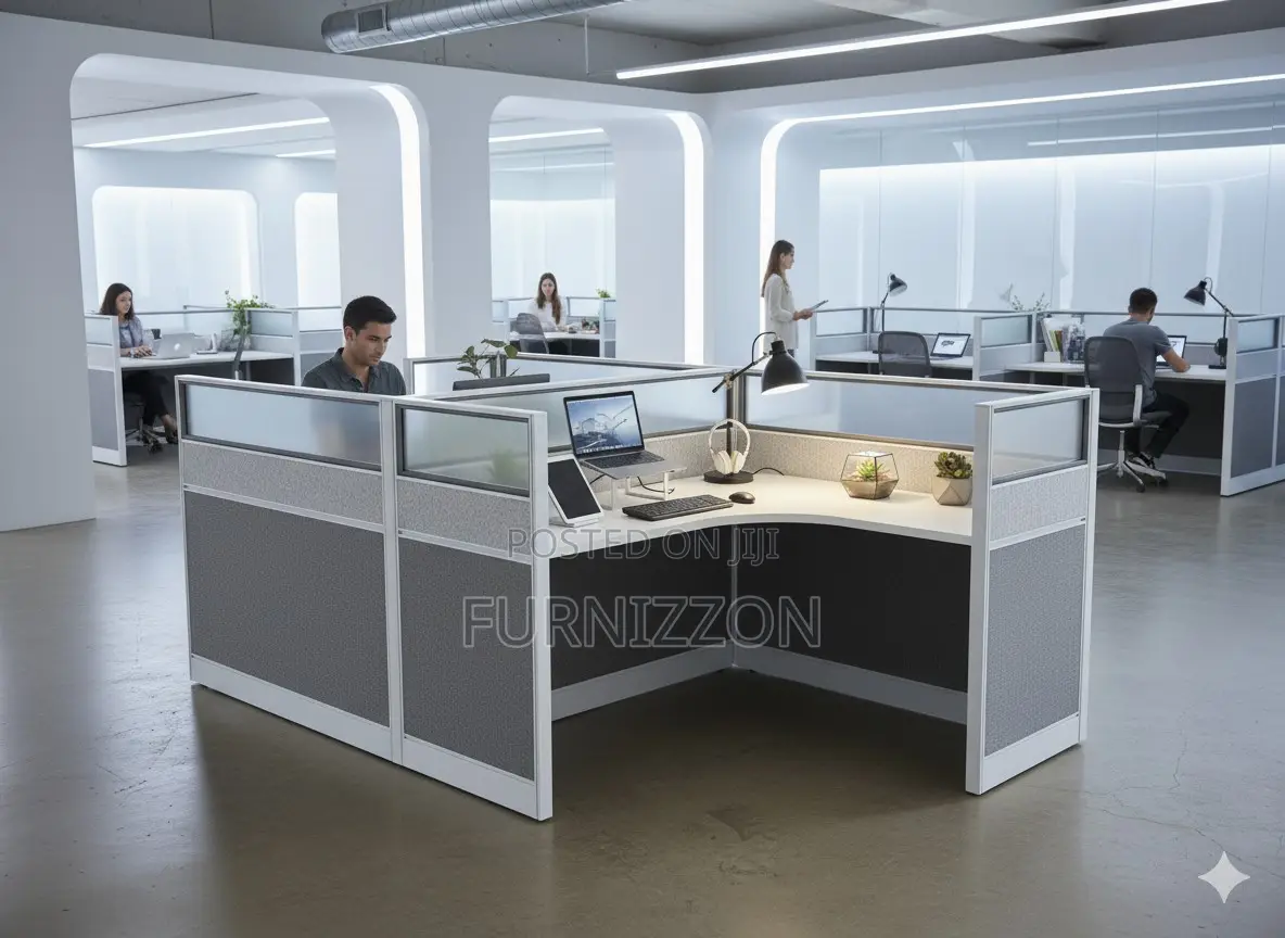 2-Cubicle Workstation With Wooden Top and Glass/Aluminium Dividers