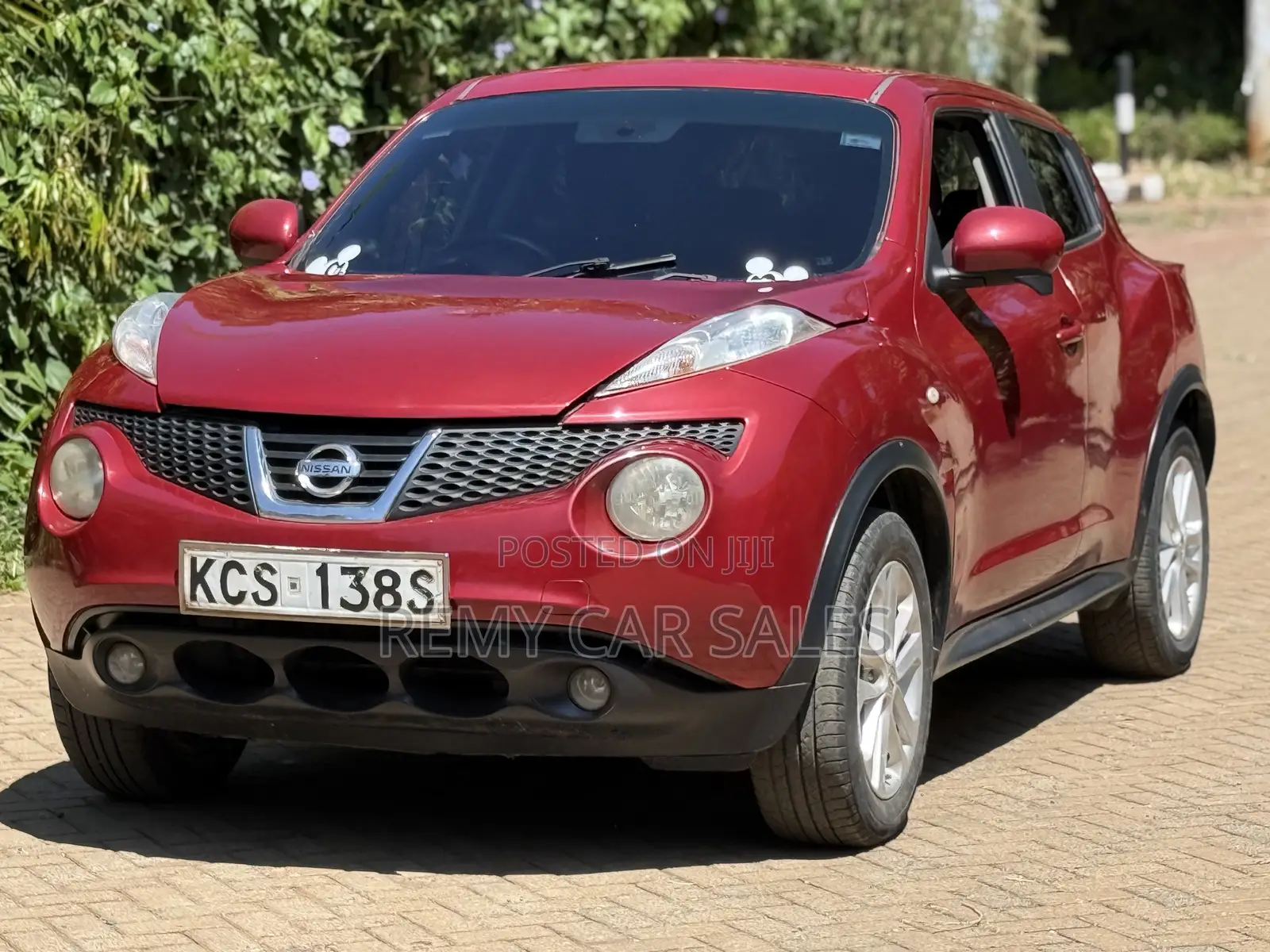 Nissan Juke 2011 Red
