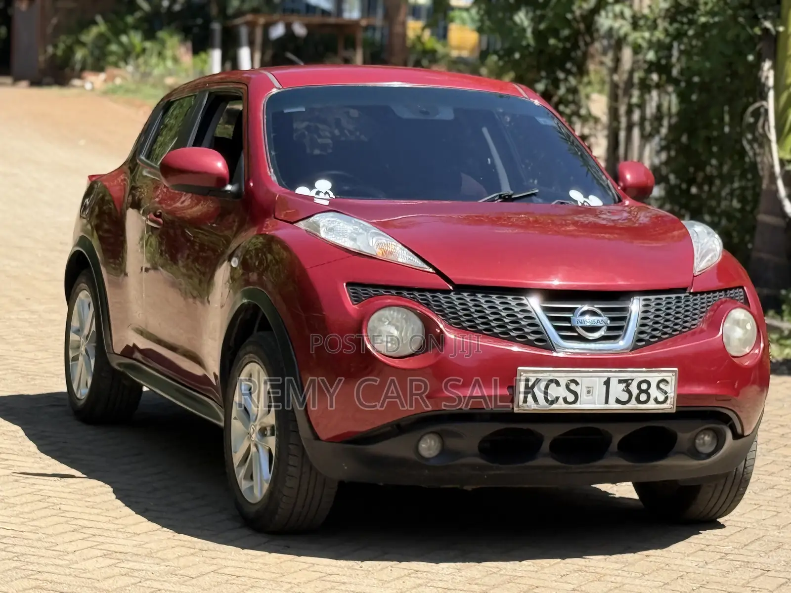 Nissan Juke 2011 Red