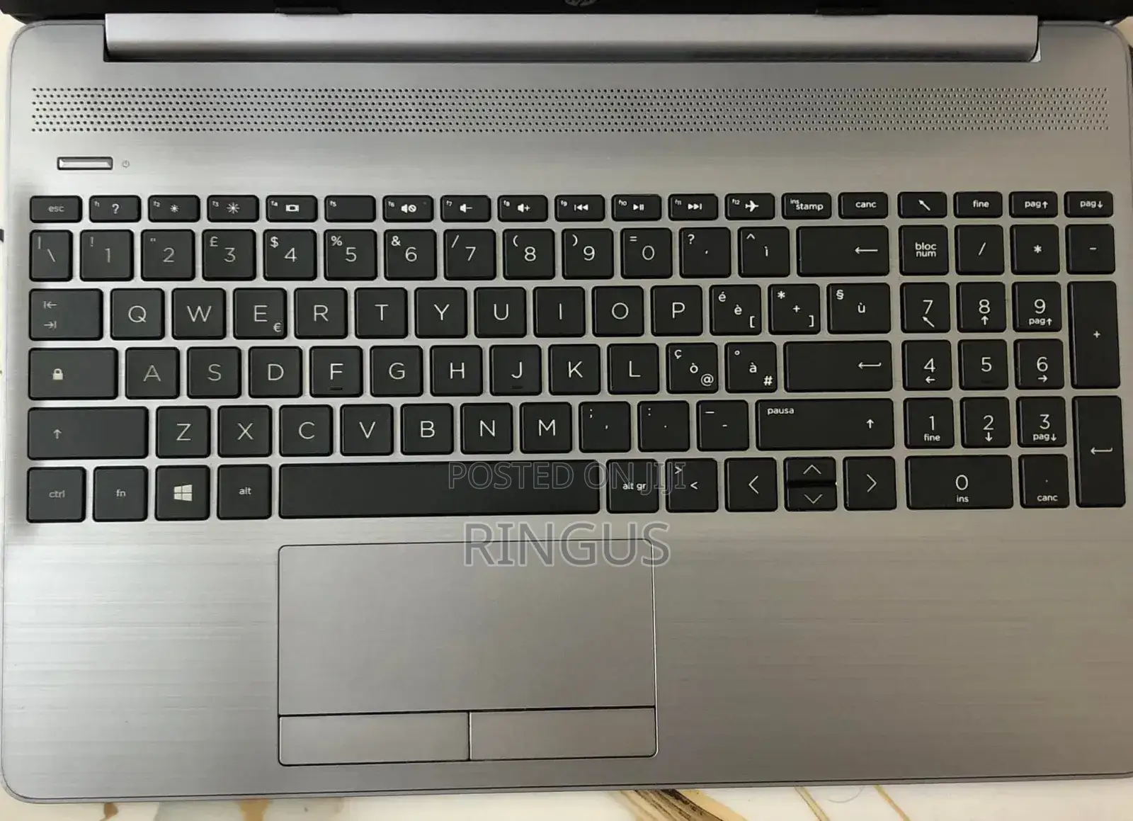 Laptop HP 255 G8 16GB AMD Ryzen 7 SSD 256GB