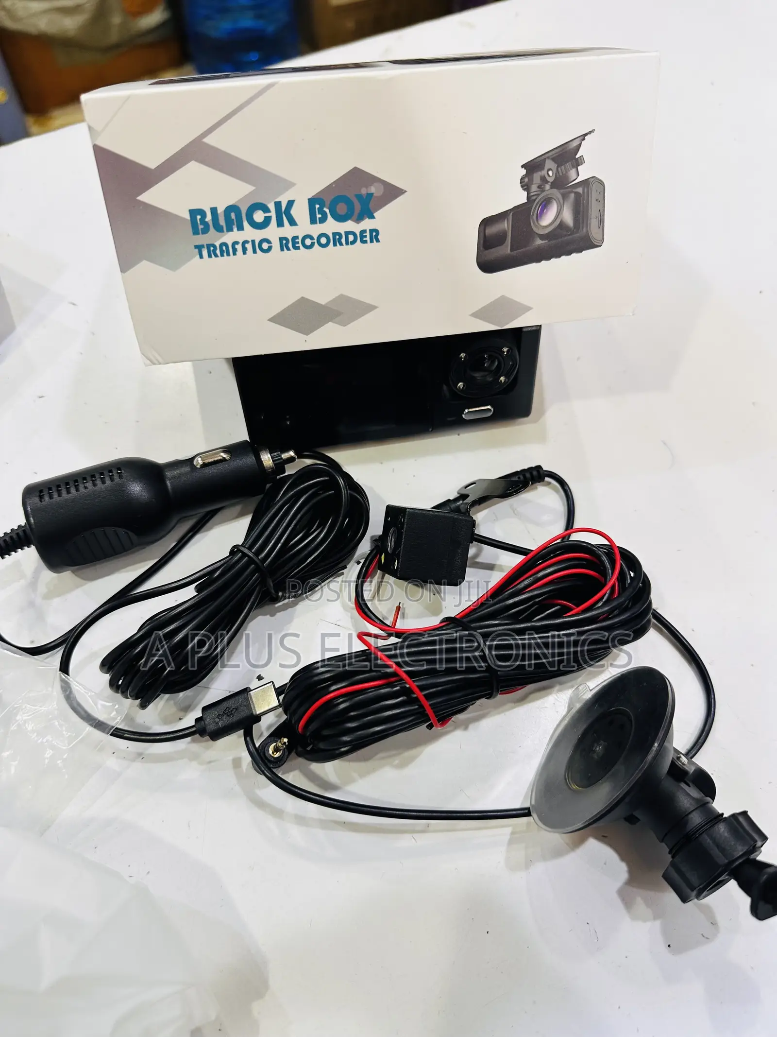 Dash Camera C309 Blackbox With 3 Cameras Wifi Connectivity