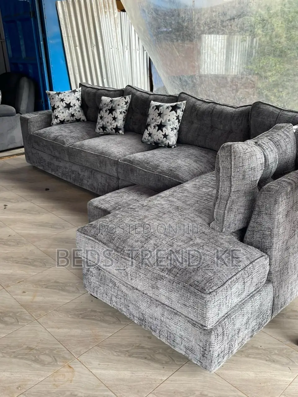 Quality Sized 6 Seater L Sofa