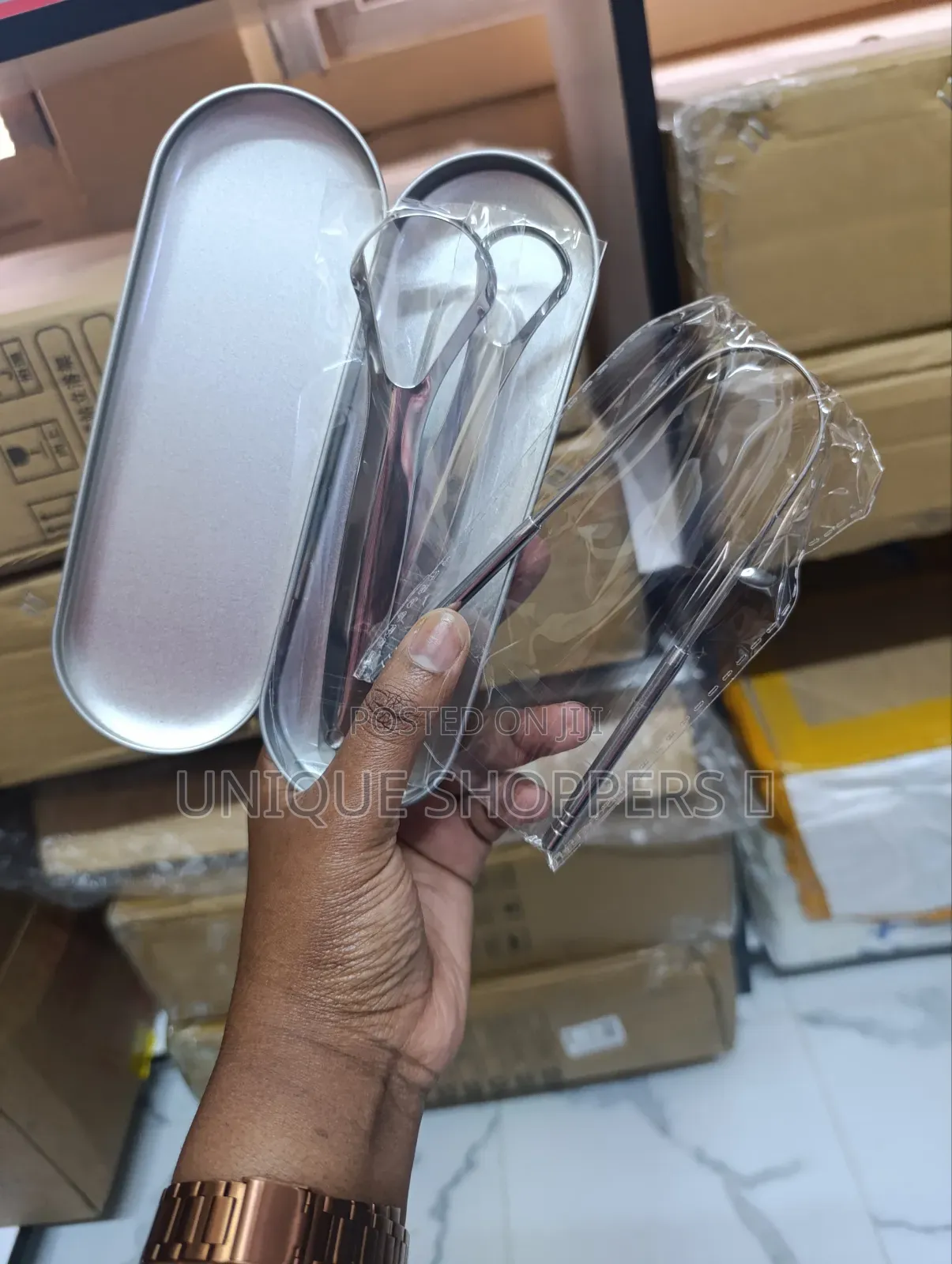 3-Piece Stainless Steel Tongue Scraper Set (With Case)