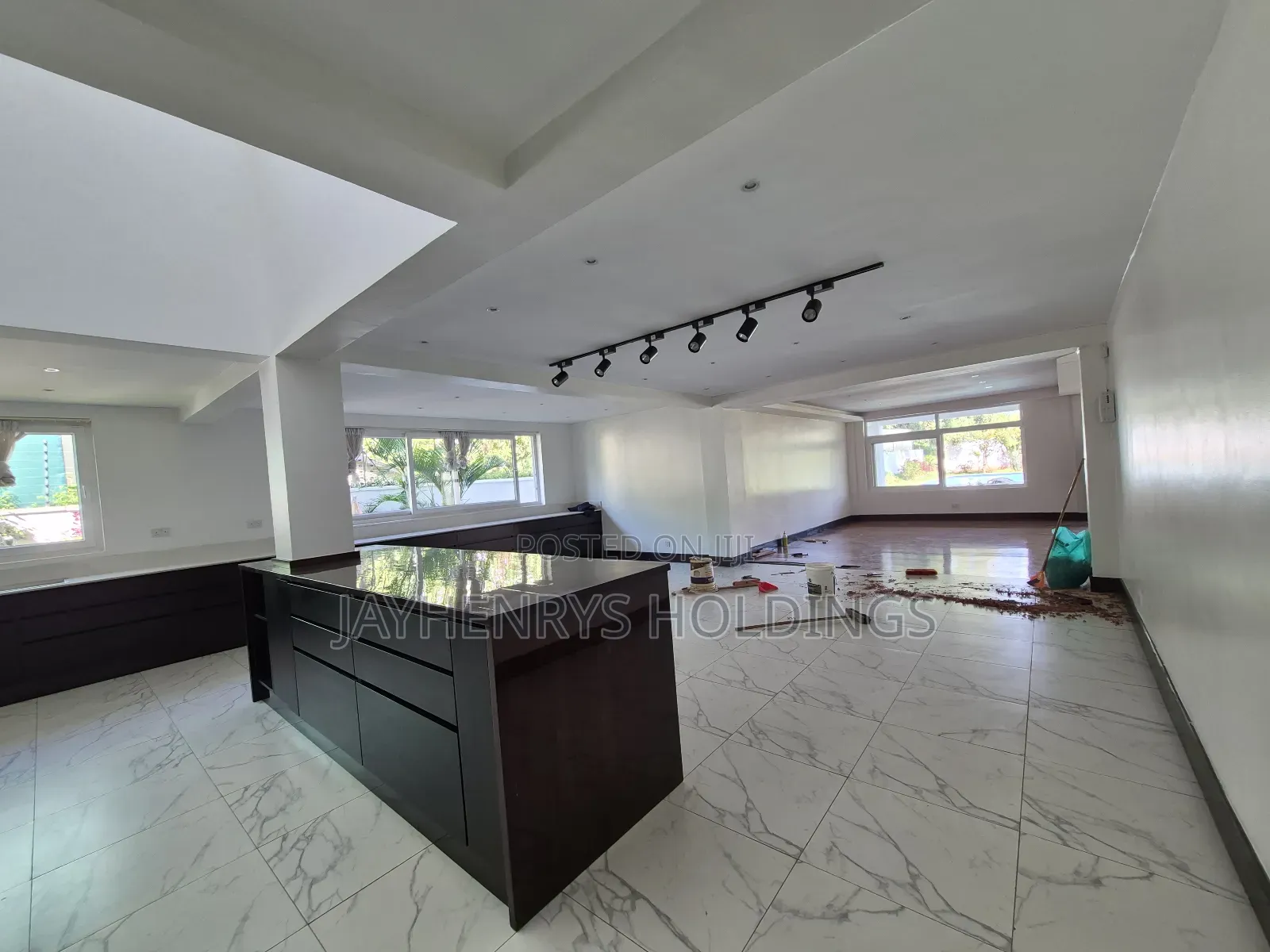 5bdrm Mansion in Runda for rent