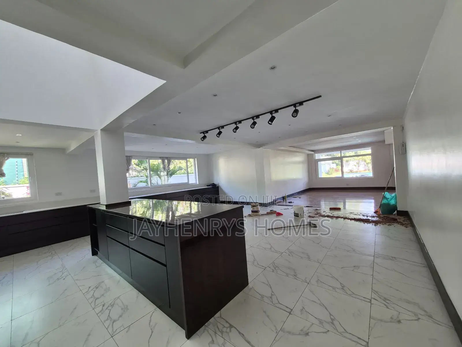 5bdrm Mansion in Runda for rent