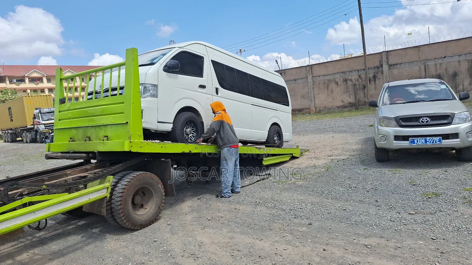 Karen Flatbed Towing- Sliding Bed