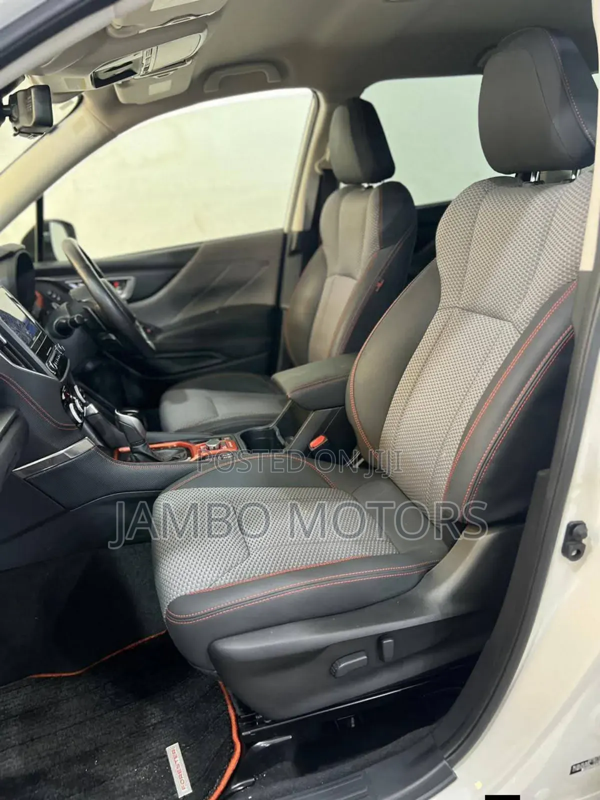 Subaru Forester Premium AWD 2019 White